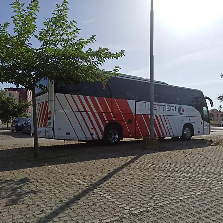 Alojamento de Acomodação e Pequeno-almoço Casa Fuori Casa - 200 Mt Dal Casello Autostradale, Parcheggio Gratuito, Garage Moto 3*