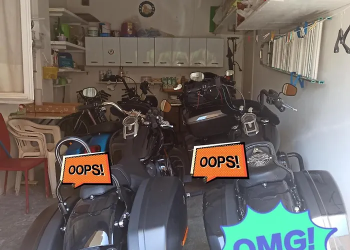 Alojamento de Acomodação e Pequeno-almoço Casa Fuori Casa - 200 Mt Dal Casello Autostradale, Parcheggio Gratuito, Garage Moto