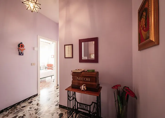 Alojamento de Acomodação e Pequeno-almoço Casa Fuori Casa - 200 Mt Dal Casello Autostradale, Parcheggio Gratuito, Garage Moto 3*