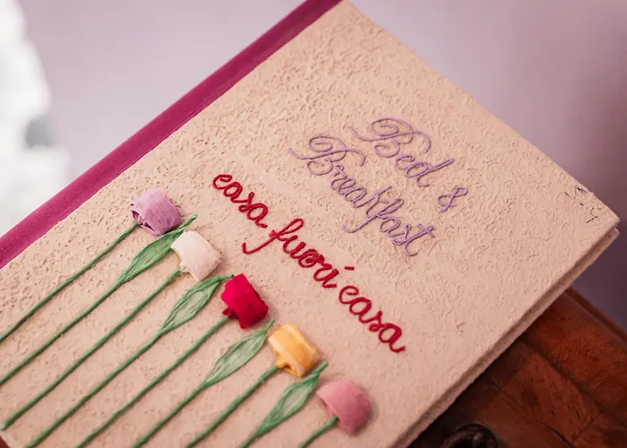 Alojamento de Acomodação e Pequeno-almoço Casa Fuori Casa - 200 Mt Dal Casello Autostradale, Parcheggio Gratuito, Garage Moto