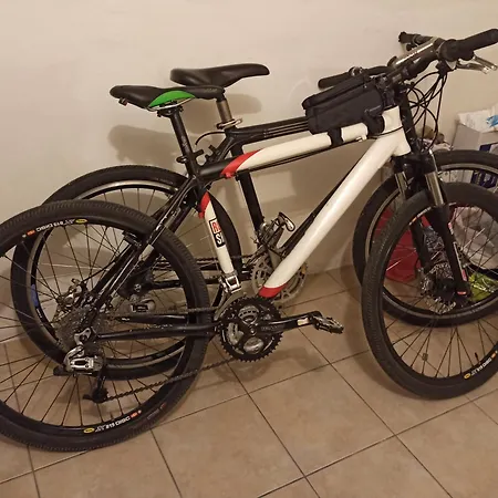 Casa Fuori Casa - 200 Mt Dal Casello Autostradale, Parcheggio Gratuito, Garage Moto סניגליה