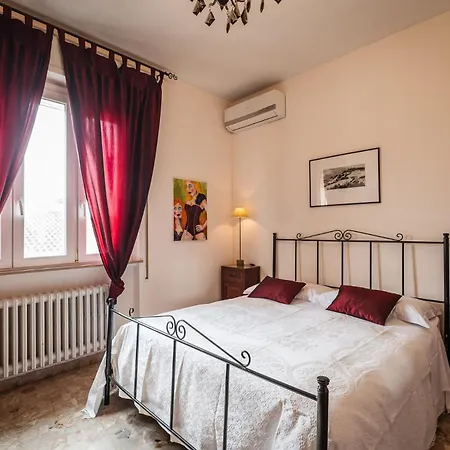 Casa Fuori Casa Bed & Breakfast