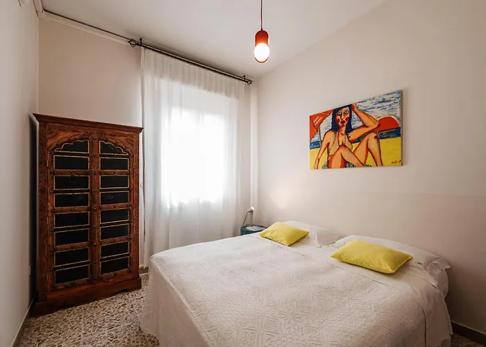 Casa Fuori Casa - 200 Mt Dal Casello Autostradale, Parcheggio Gratuito, Garage Moto 3*