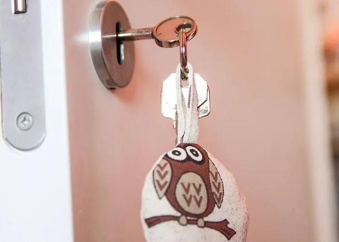 Casa Fuori Casa - 200 Mt Dal Casello Autostradale, Parcheggio Gratuito, Garage Moto